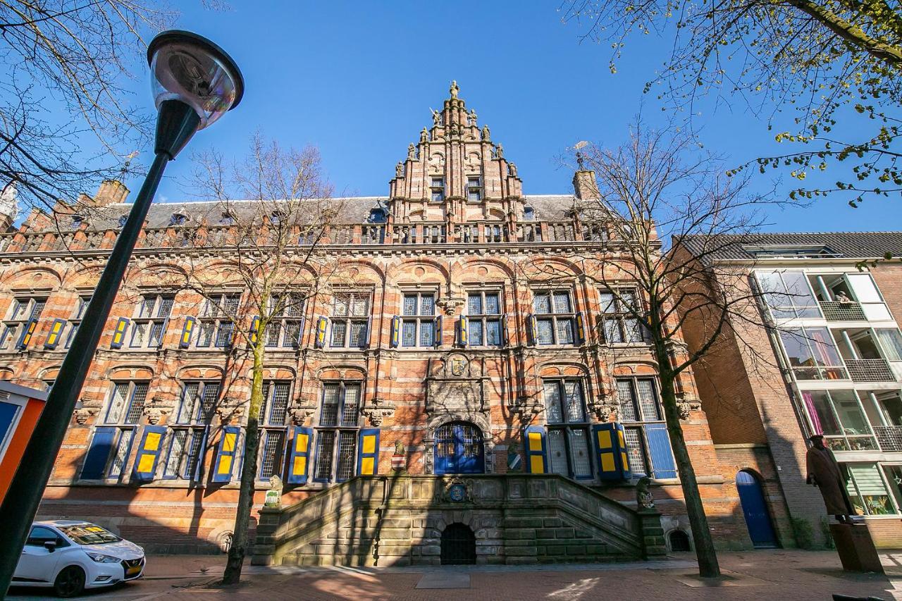 Uniek Verblijf In Herenhuis, Eigen Appartement Op De Tweede Etage Van Ons Huis Leeuwarden Exterior photo