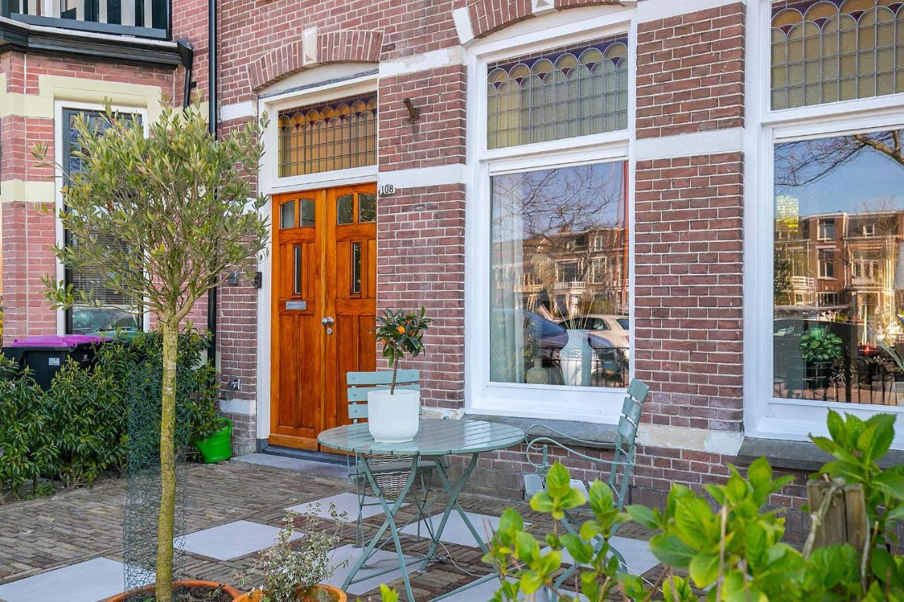 Uniek Verblijf In Herenhuis, Eigen Appartement Op De Tweede Etage Van Ons Huis Leeuwarden Exterior photo